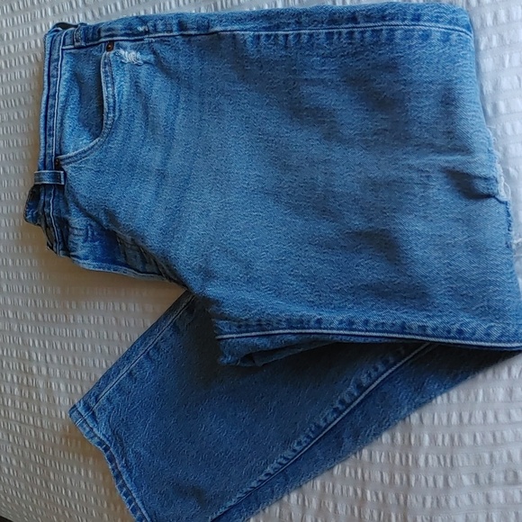 🇨🇦 Women's Levis 501 Red Tab Distressed Straight Leg Jean - Picture 3 of 14